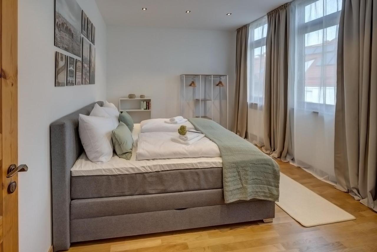 Kaza Guesthouse, Centrally Located 2 & 3 Bedroom Apartments In 아우크스부르크 외부 사진