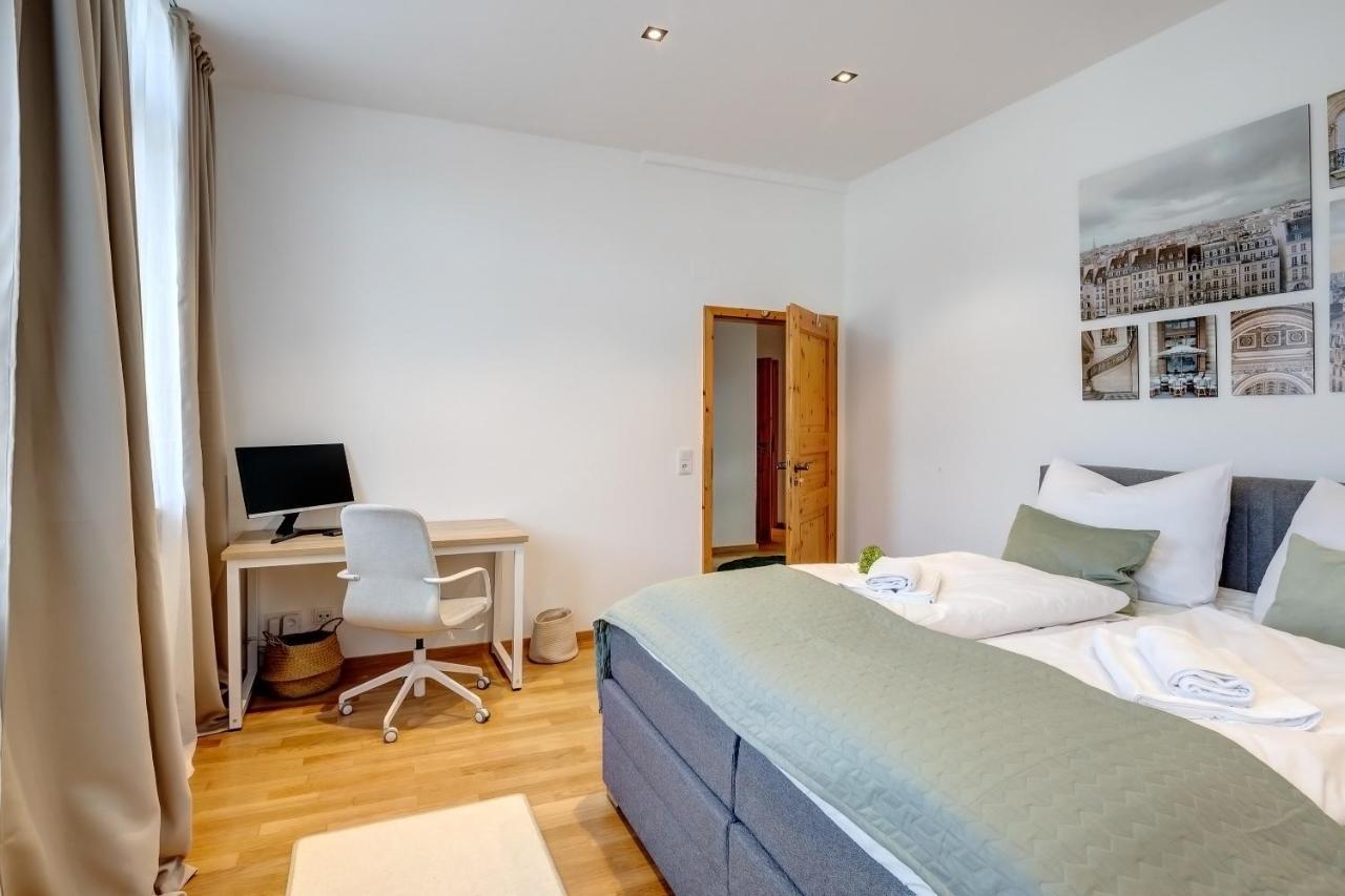 Kaza Guesthouse, Centrally Located 2 & 3 Bedroom Apartments In 아우크스부르크 외부 사진