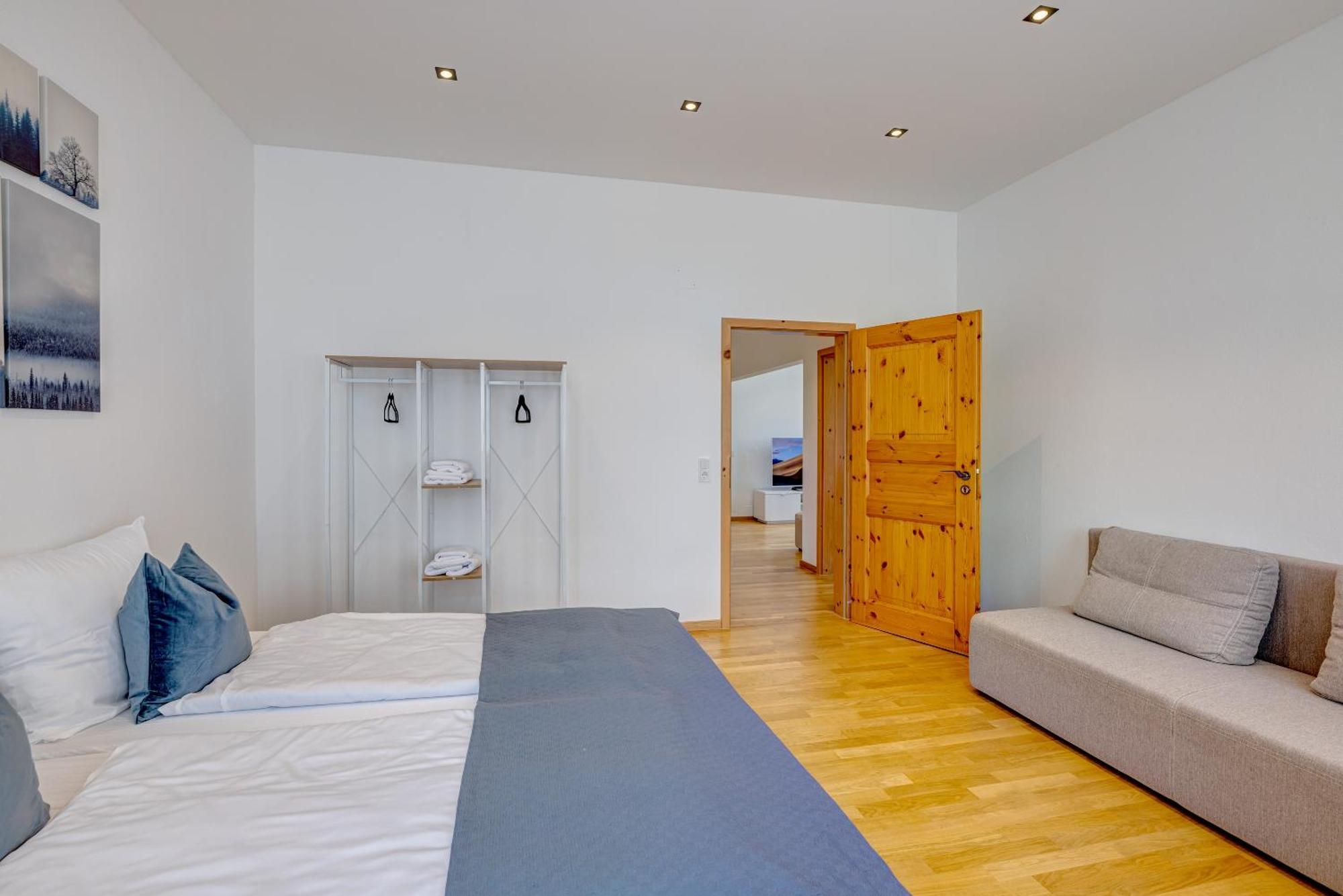 Kaza Guesthouse, Centrally Located 2 & 3 Bedroom Apartments In 아우크스부르크 외부 사진
