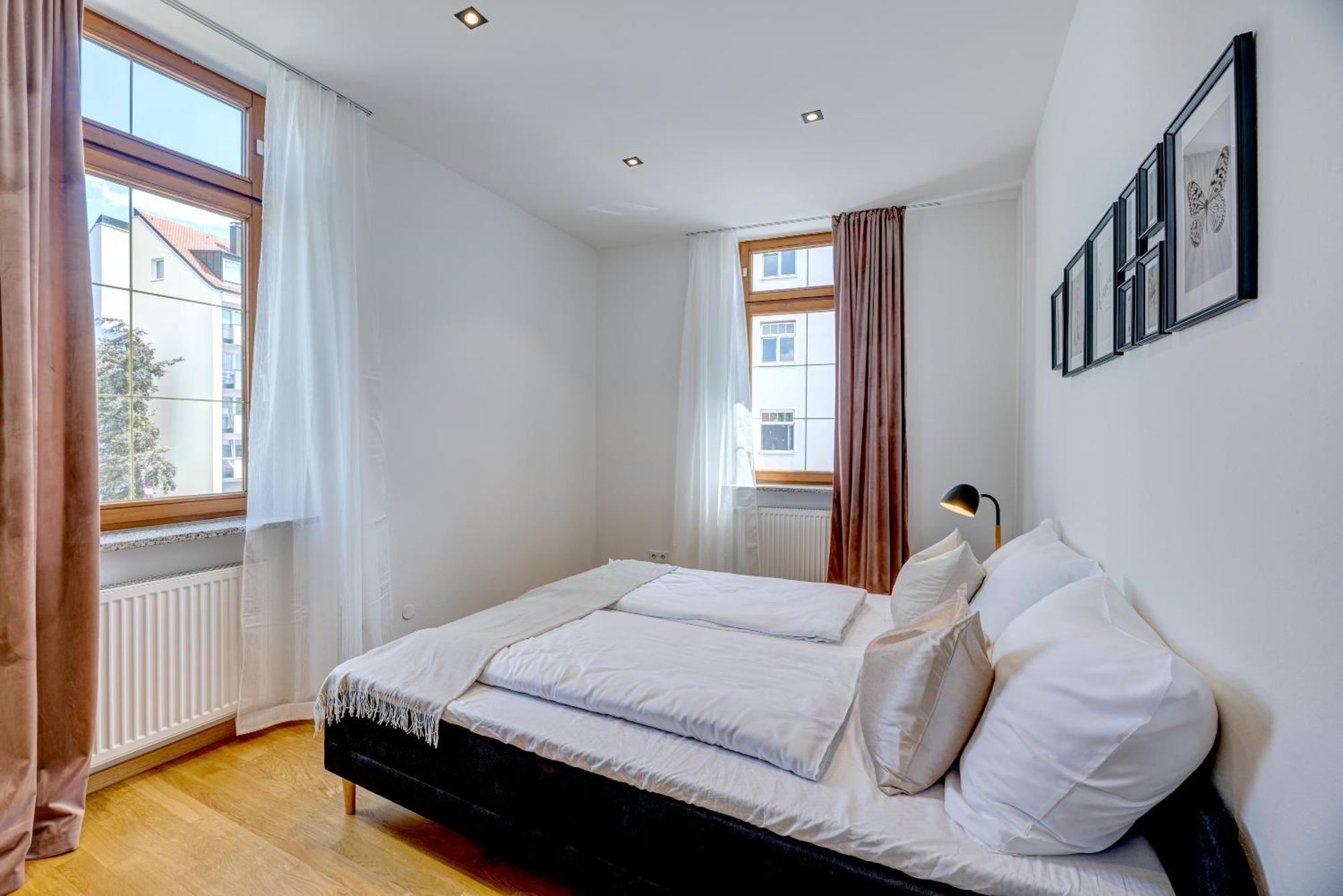 Kaza Guesthouse, Centrally Located 2 & 3 Bedroom Apartments In 아우크스부르크 외부 사진