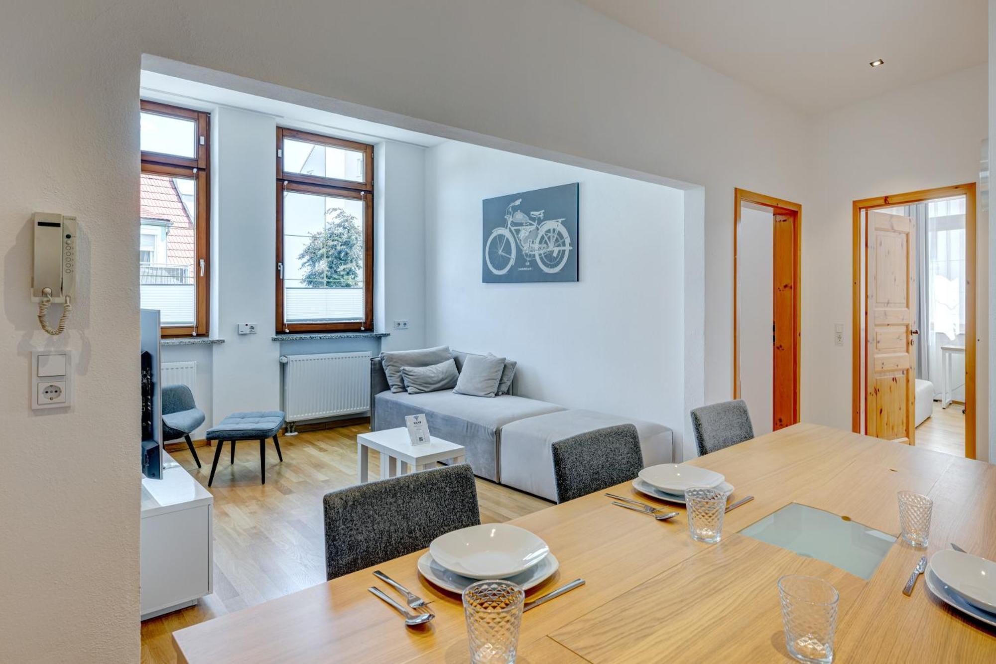 Kaza Guesthouse, Centrally Located 2 & 3 Bedroom Apartments In 아우크스부르크 외부 사진
